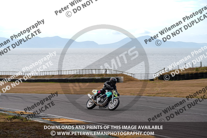 anglesey no limits trackday;anglesey photographs;anglesey trackday photographs;enduro digital images;event digital images;eventdigitalimages;no limits trackdays;peter wileman photography;racing digital images;trac mon;trackday digital images;trackday photos;ty croes